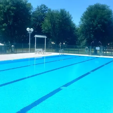 Les Berges Du Cele 2*