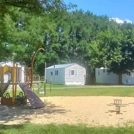 Les Berges Du Cele Campingplatz Bagnac