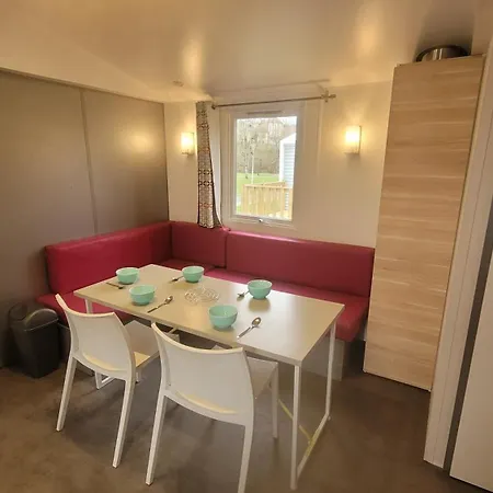 Les Berges Du Cele Camping 2*