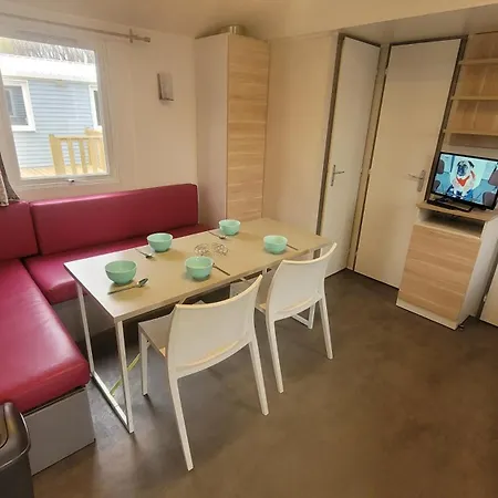 Kamp alanı Les Berges Du Cele 2*