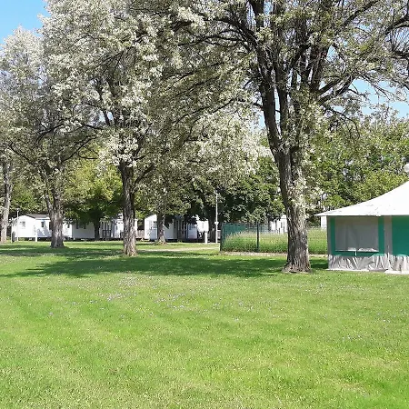 Campingplatz Les Berges Du Cele